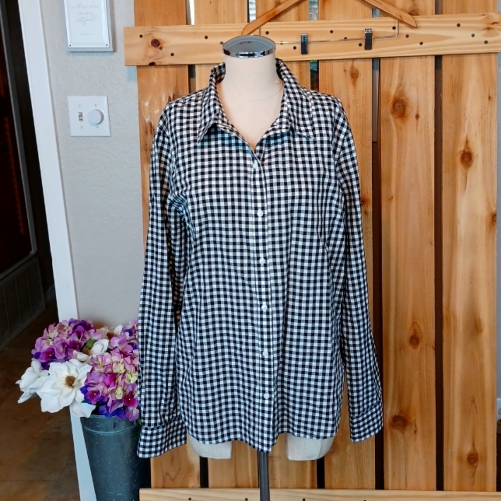 COPY - Crown & Ivy Plaid Blouse